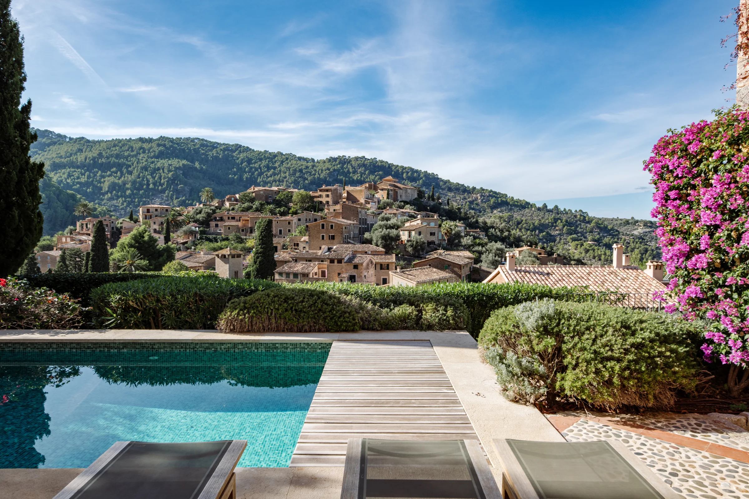 Luxury Villas Rentals in Tuscany and the Balearic Islands | Ultimate Villas by The Ultimate Travel Company